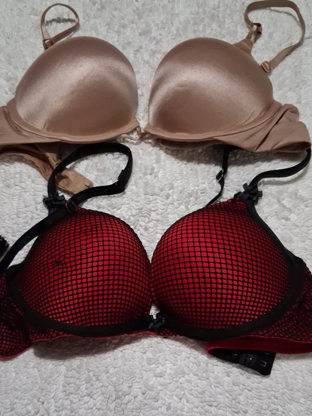 Victoria's Secret Red & Nude Push-Up Bra Duo